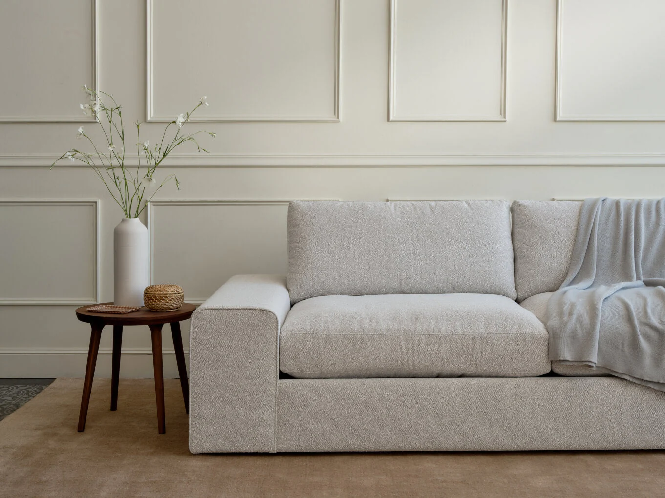 Blumen U Sectional in Natural Latex - Image 3