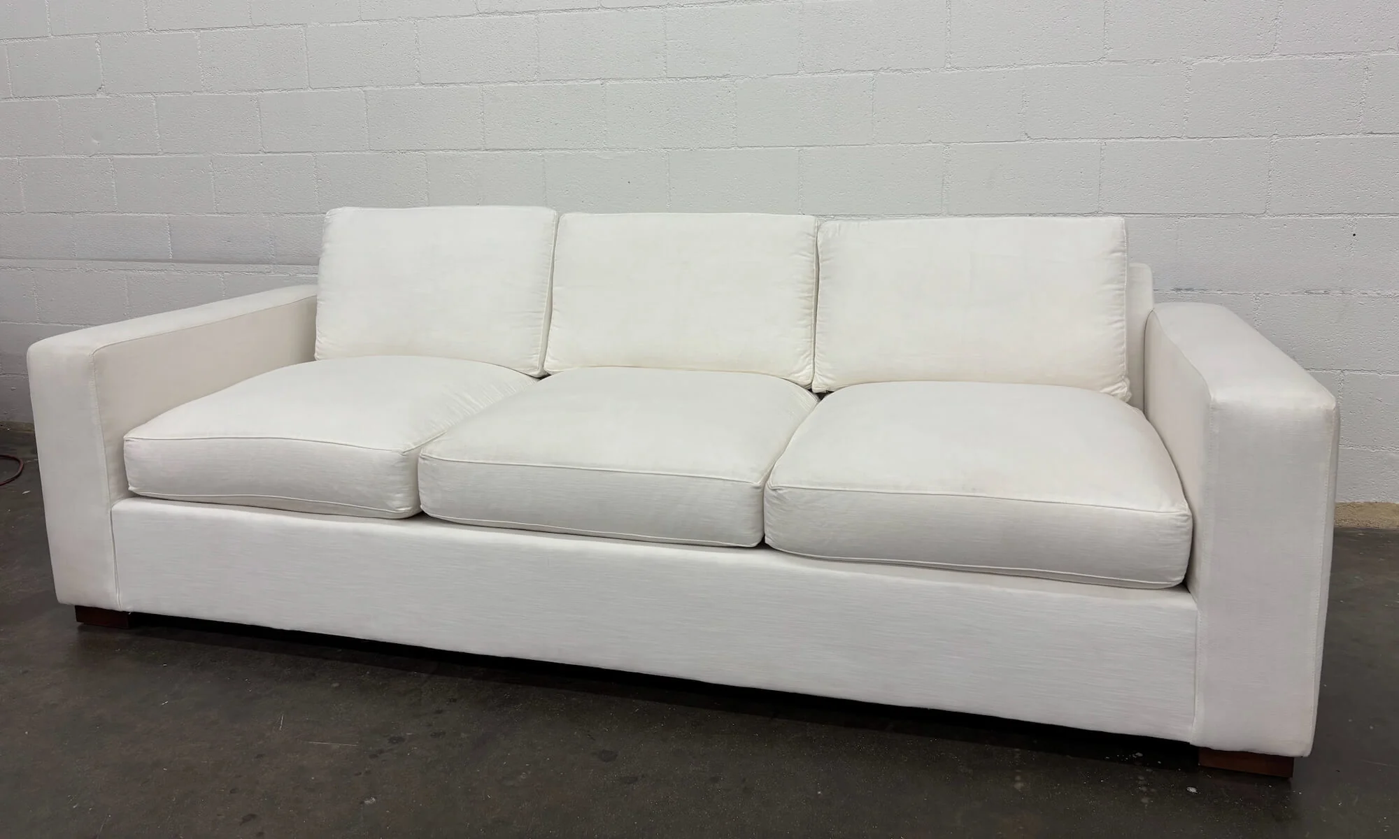 Rio Sofa with Natural Latex Cushions - Image 3
