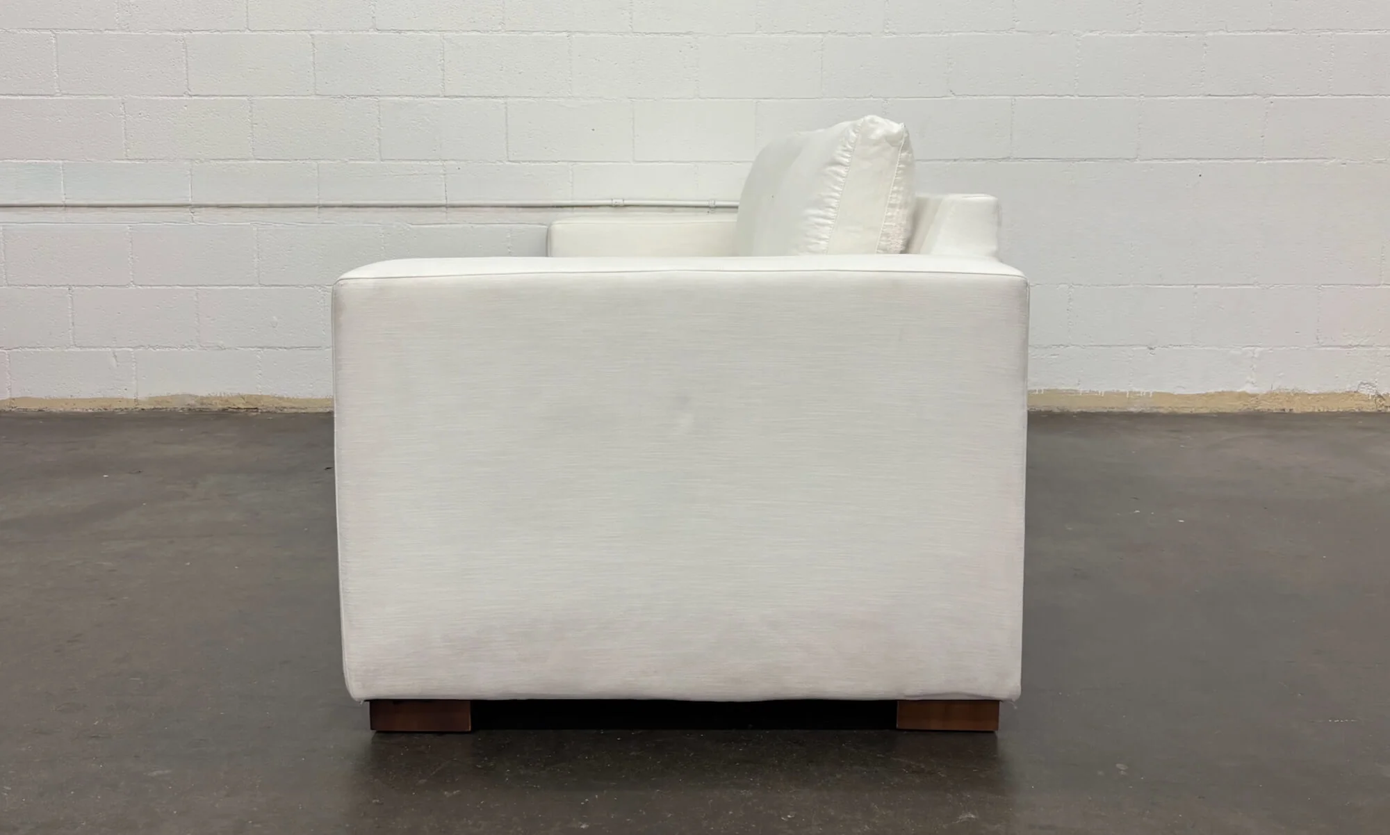 Rio Sofa with Natural Latex Cushions - Image 7